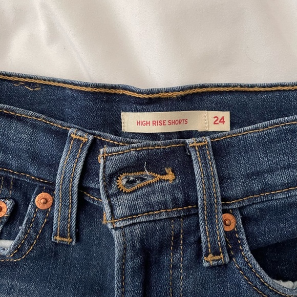 Levi’s 501 High Rise shorts - Picture 6 of 7